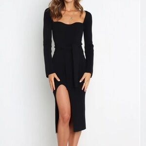 ❌SOLD❌Petal & Pup Bodycon Long Sleeve Sweetheart Neck